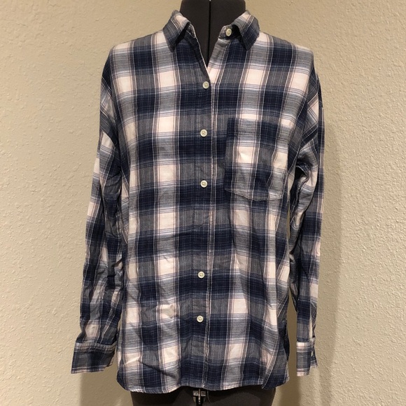 Old Navy Tops - Women’s Blue and White Plaid Shirt
